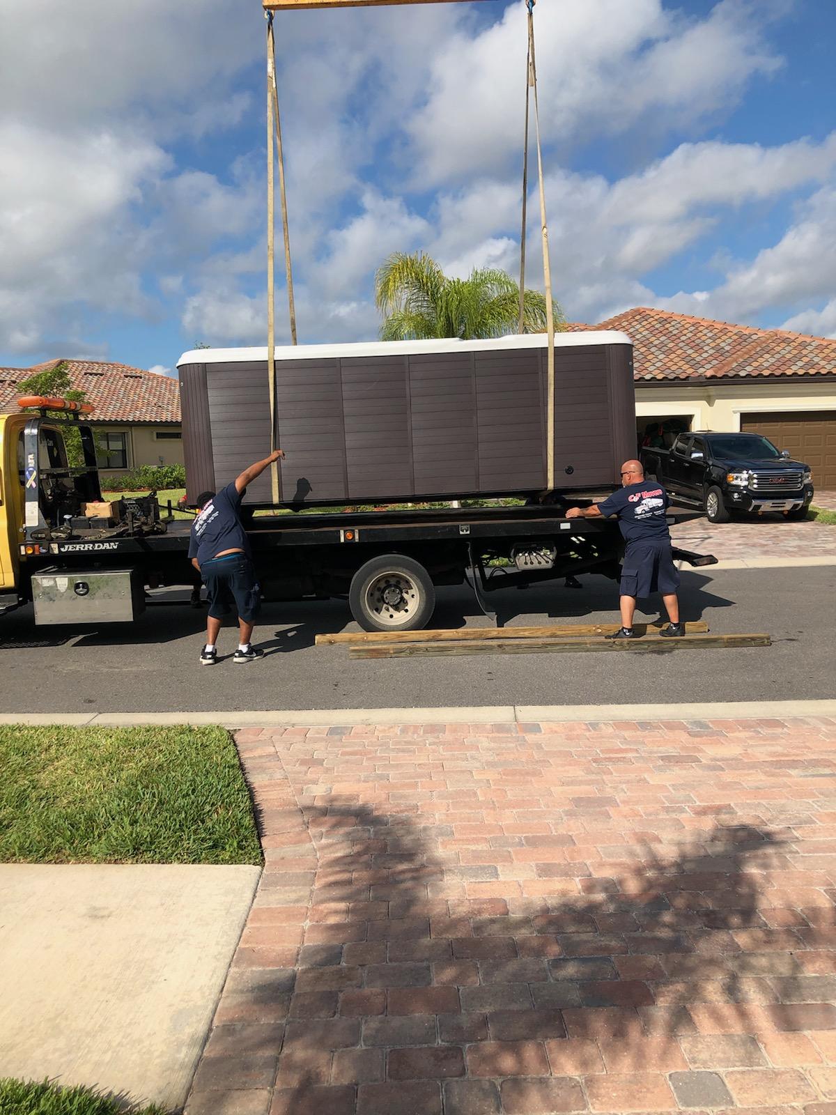 Professional Hot Tub Movers serving Oldsmar, Florida Experienced Hot Tub Movers in Oldsmar, FL Area